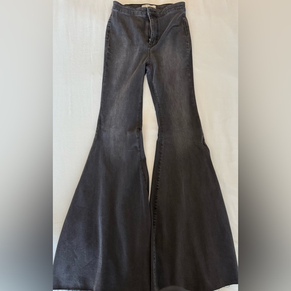 Free People Flare Bottom Jeans, NWOT - Picture 2 of 7